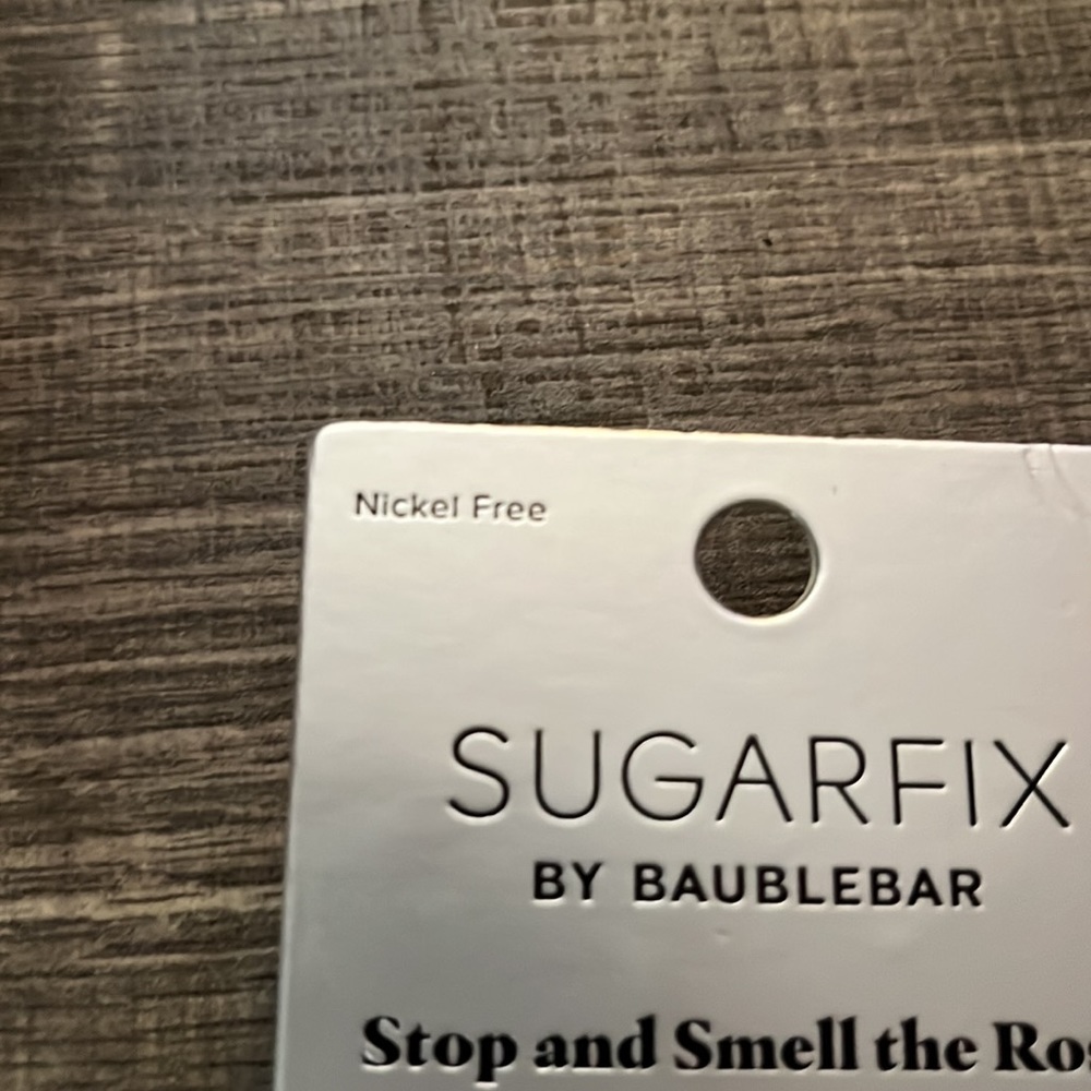 SUGARFIX ROSÉ EARRINGS - Picture 3 of 3